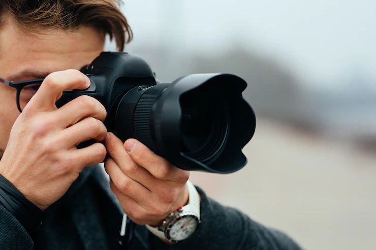 Professional Photographers Estimated Earnings, Categories and more!